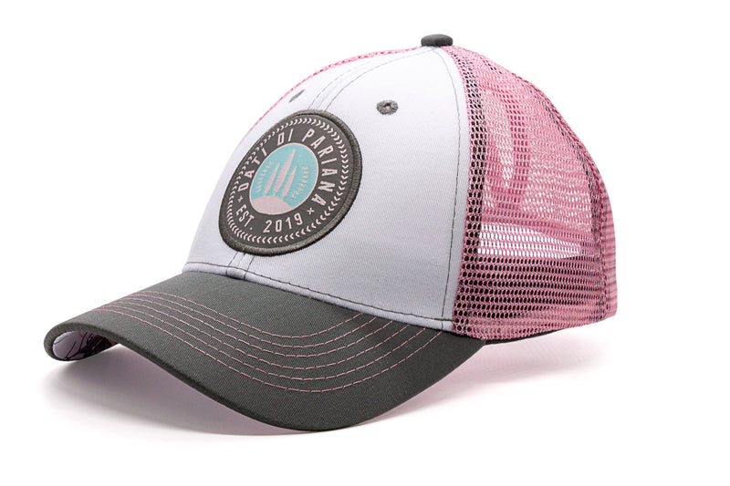 Dati di Pariana Pink Camo Design on a Ponytail Trucker Snap Back - Pink - Grey